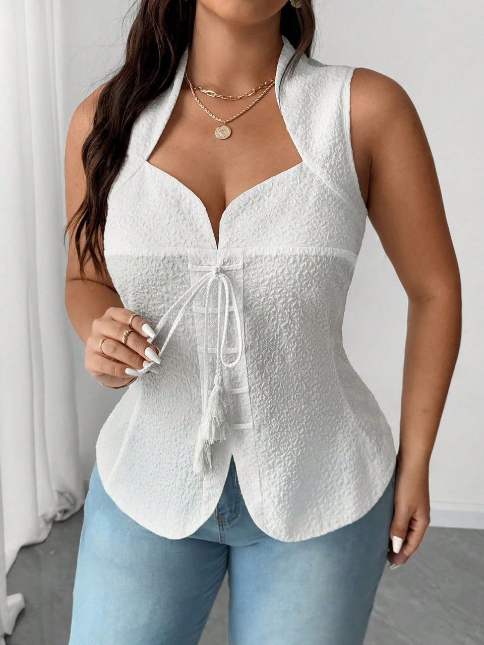 Hauts chic woman