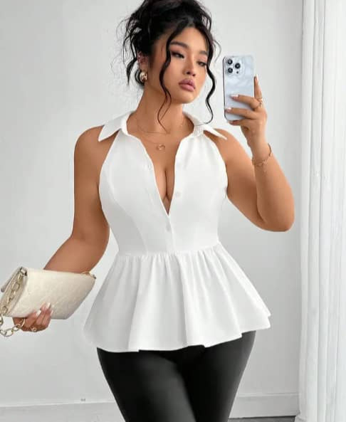 Chic blouse rare