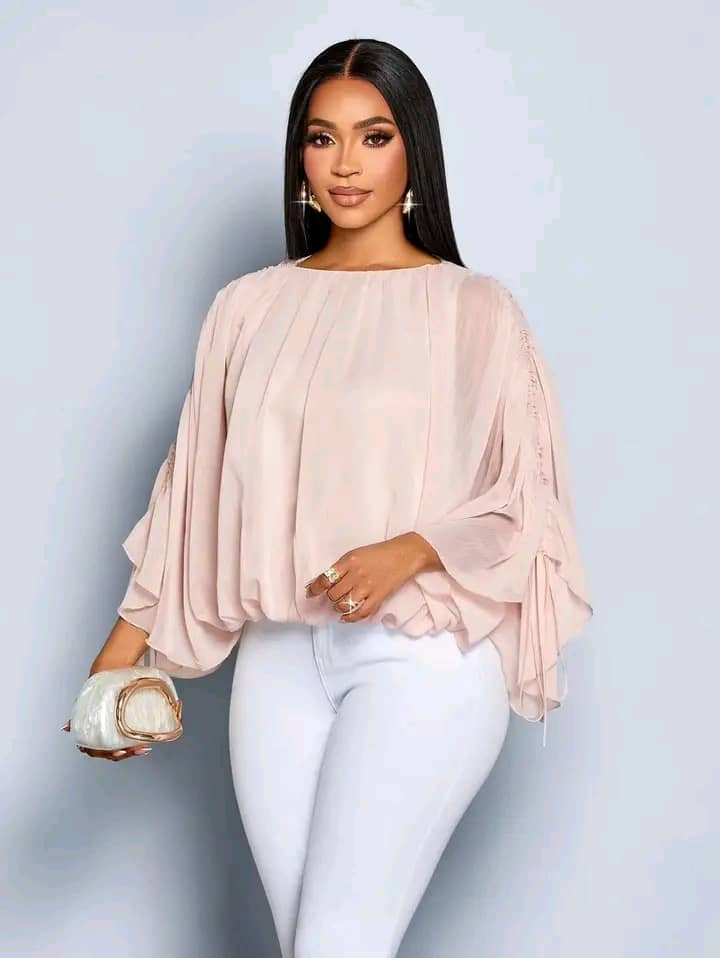 Blouse femme élégante à col rond