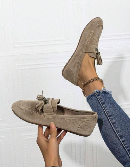 Moccasins vv